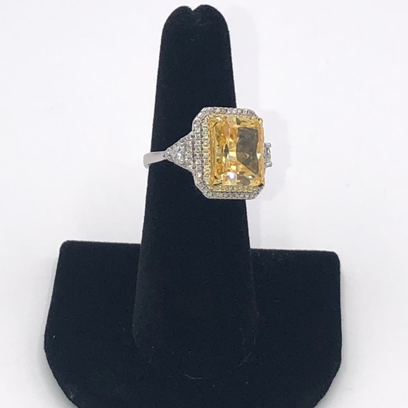 8ct Fancy Canary Ring - Picture 6 of 12
